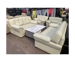 Canapé et ventilateur - 4