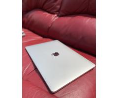 Mac book pro (2015)