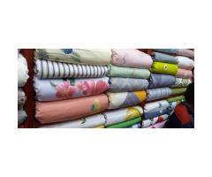 Vente des draps et autres accessoires de décoration